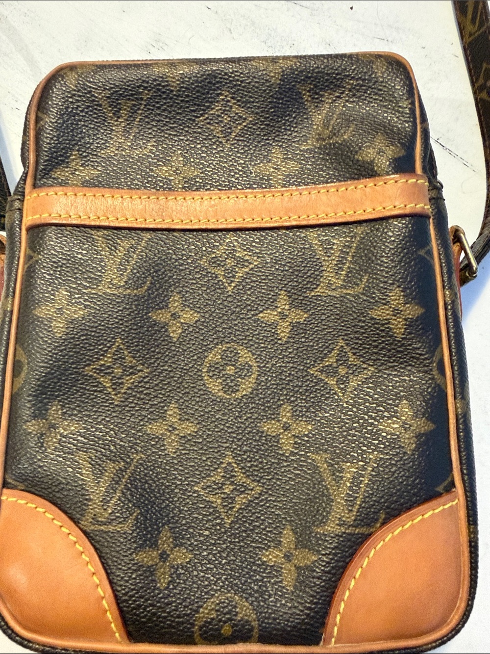 Louis Vuitton Monogram Messenger Bag - Brown/Gold Trim - Picture 1 of 3